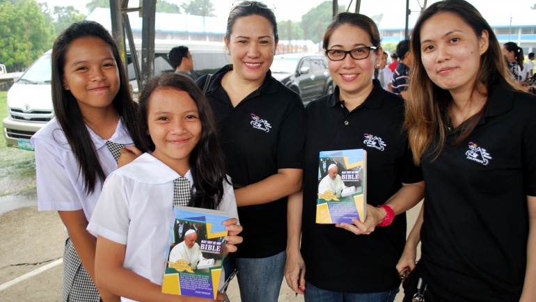 Big Bikers Bring Bibles to Bataan